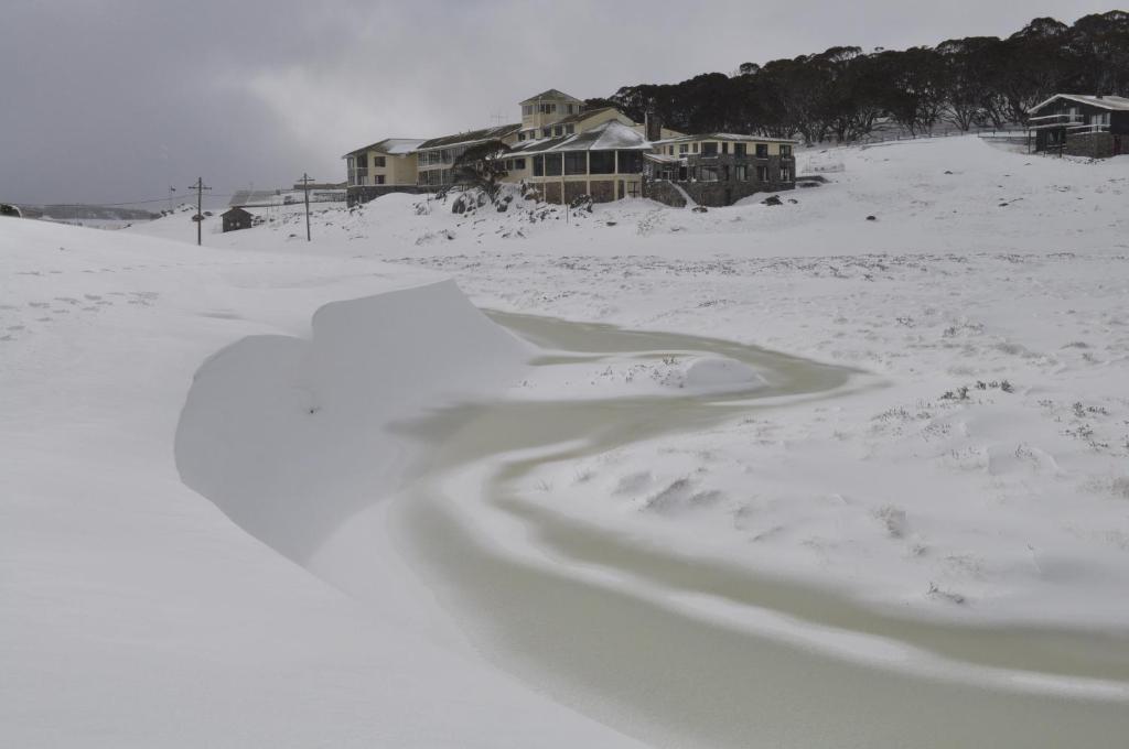 Marritz Hotel Perisher Valley Bagian luar foto